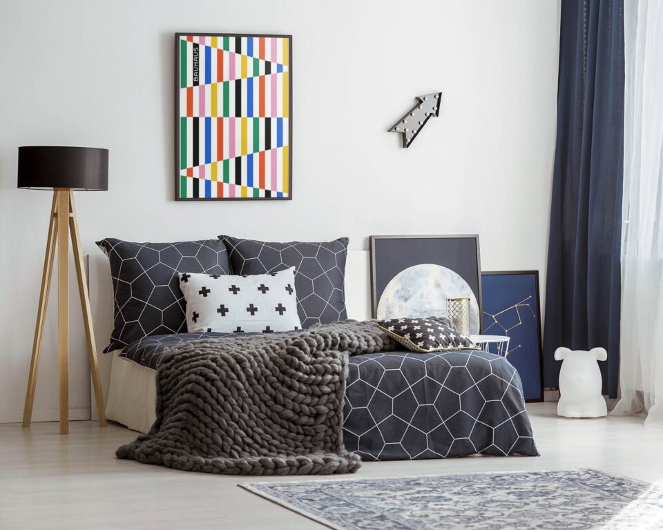 Bauhaus Striped - Image 2